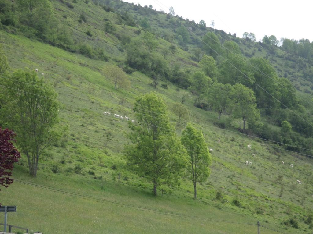L'Esquerade Apartment Castillon-de-Larboust Cameră foto